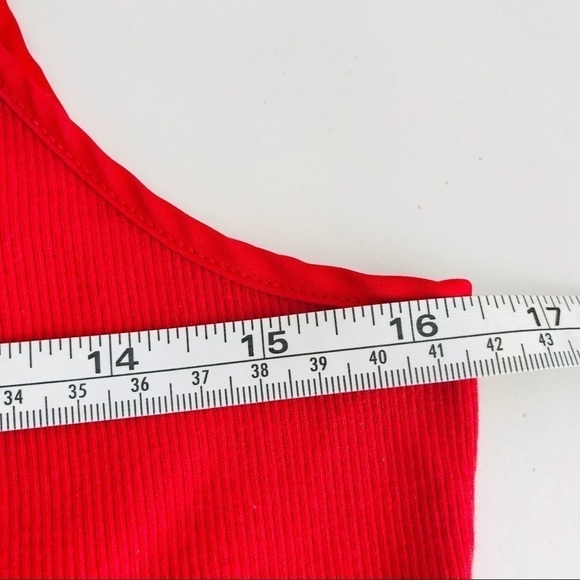 Victoria’s Secret Ribbed Spaghetti Strap Cropped Cami Lettuce Hem Top - Picture 7 of 8